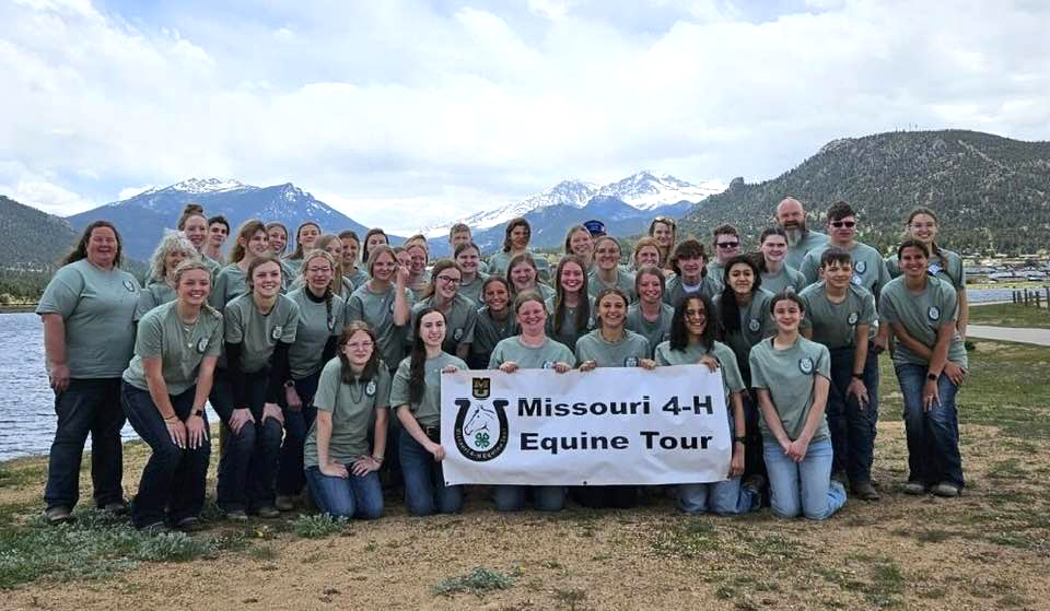 The 2024 Missouri 4-H Equine Tour group in Estes Park, Colo.