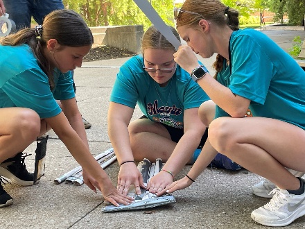 During workshops at the State 4-H Congress, delegates put their problem-solving skills to the test.