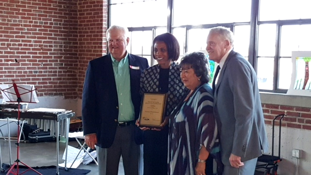 The St. Louis Storytelling Festival awarded MU Extension the inaugural Nancy and Ken Kranzberg Spirit of St. Louis Storytelling Award. 