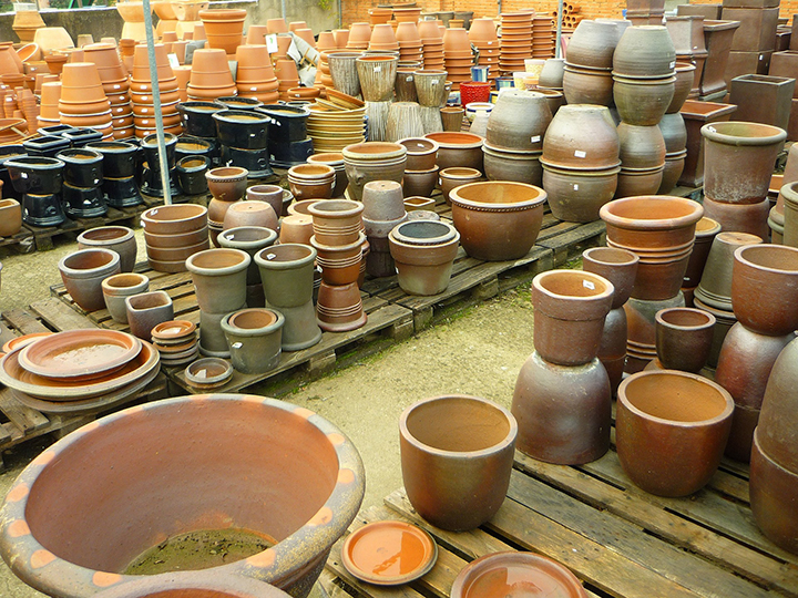 Pots for container gardening.Public domain image